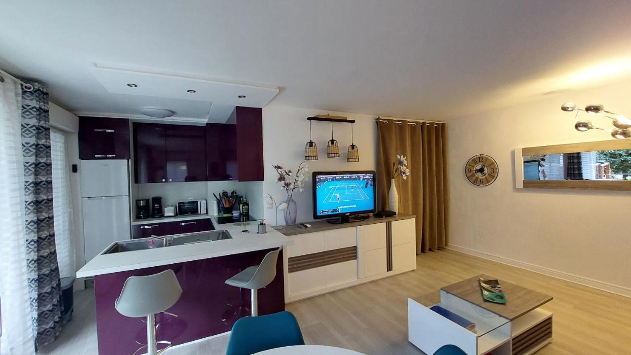 Charmant Appartement Residentiel Avec Terrasse, Jardin Privatif Et Piscine A Cannes Exteriör bild