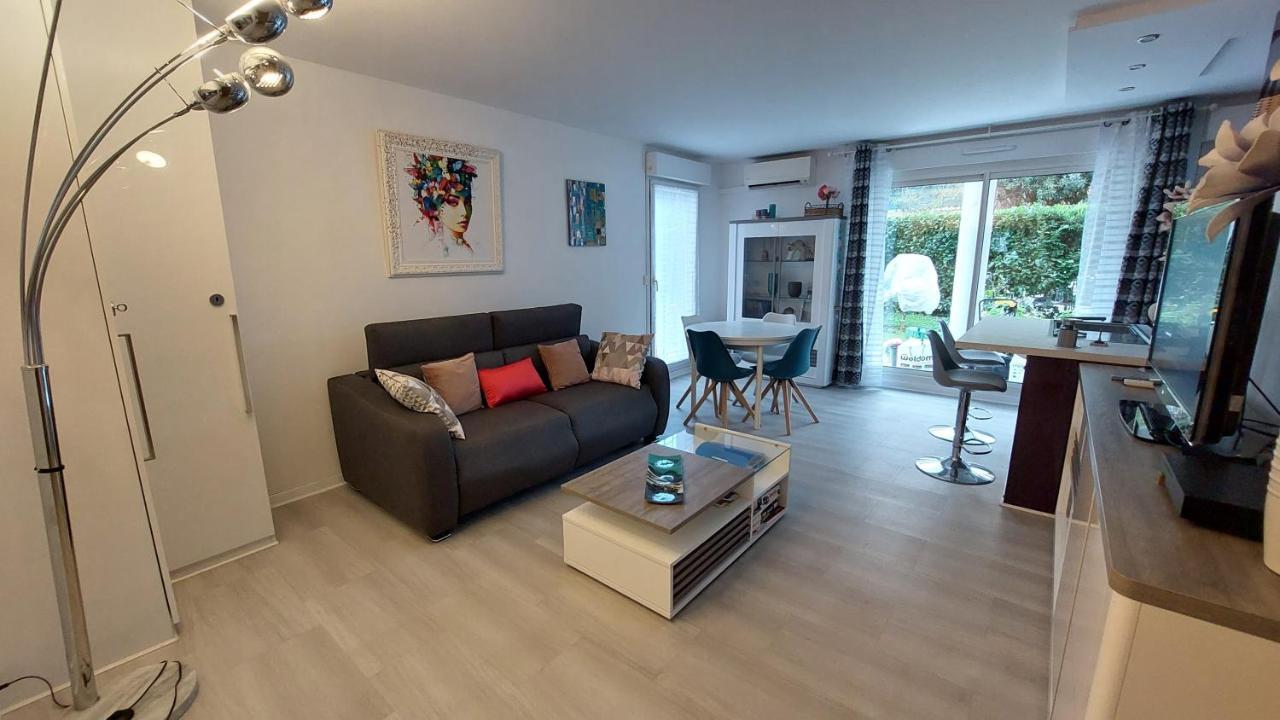 Charmant Appartement Residentiel Avec Terrasse, Jardin Privatif Et Piscine A Cannes Exteriör bild