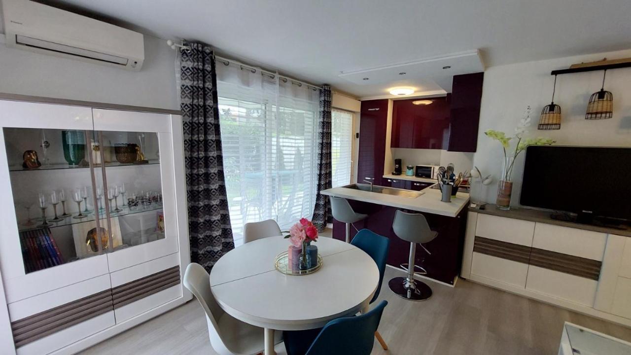Charmant Appartement Residentiel Avec Terrasse, Jardin Privatif Et Piscine A Cannes Exteriör bild