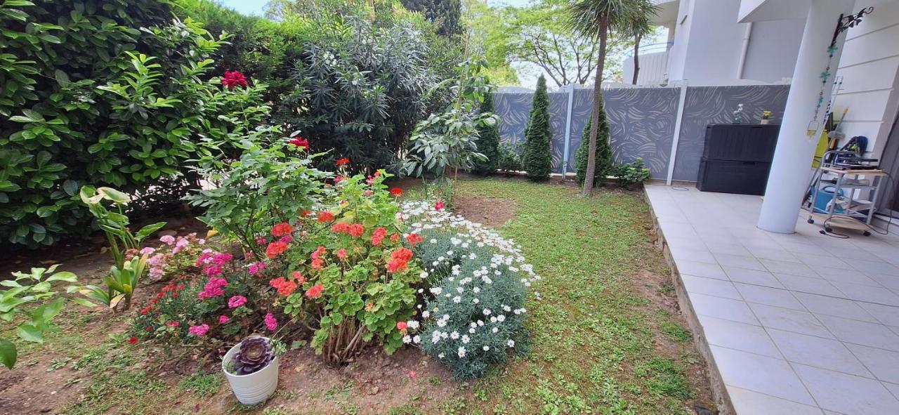 Charmant Appartement Residentiel Avec Terrasse, Jardin Privatif Et Piscine A Cannes Exteriör bild