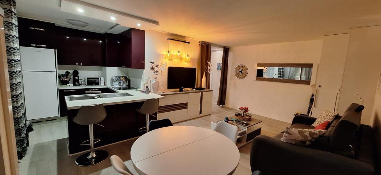 Charmant Appartement Residentiel Avec Terrasse, Jardin Privatif Et Piscine A Cannes Exteriör bild