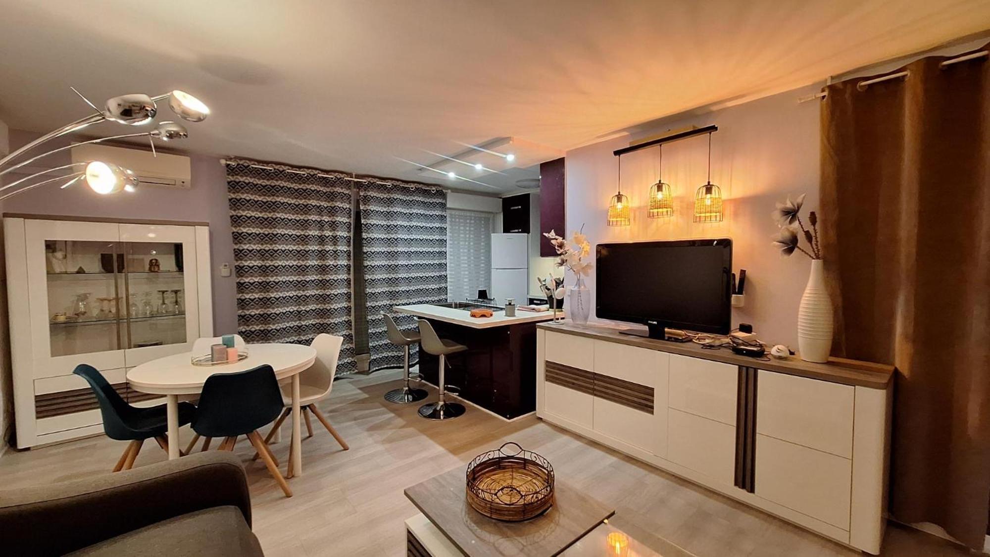 Charmant Appartement Residentiel Avec Terrasse, Jardin Privatif Et Piscine A Cannes Exteriör bild